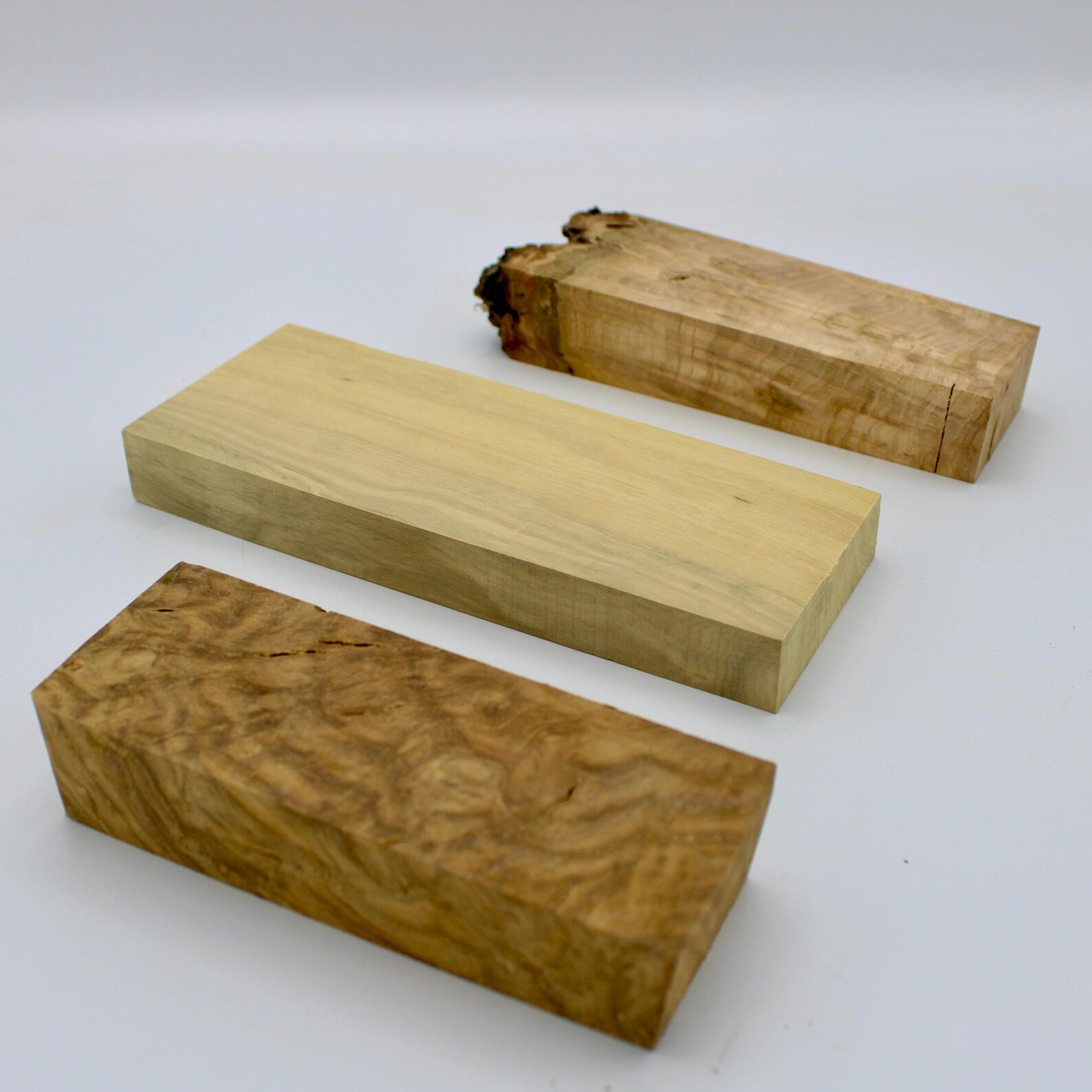 Blocs de bois pour manche de couteaux, bois d'oeuvre pour couteliers Noyer et hêtre échauffé – Image 5