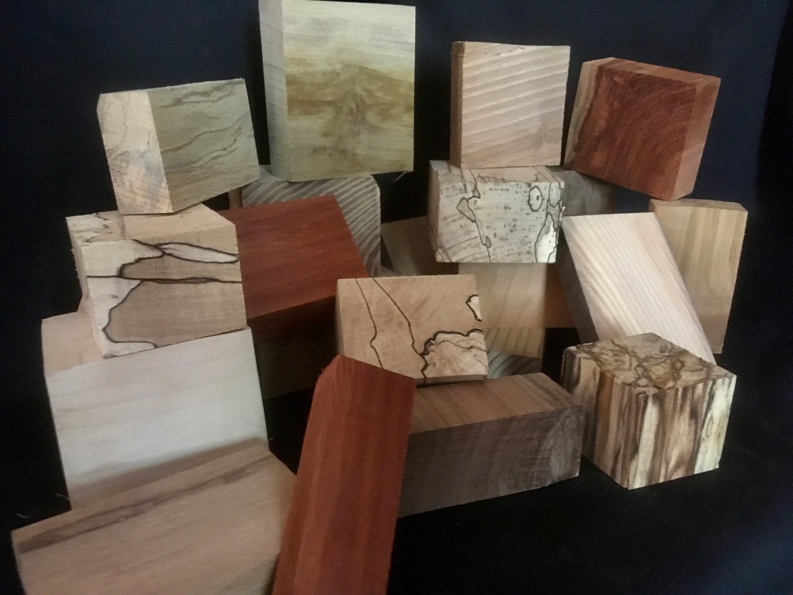 Cubes et rectangles de bois pour sculpture création petits objets pour fabrication Intarsia, marqueterie, couteaux, bijoux, sculpture, déco, – Image 3