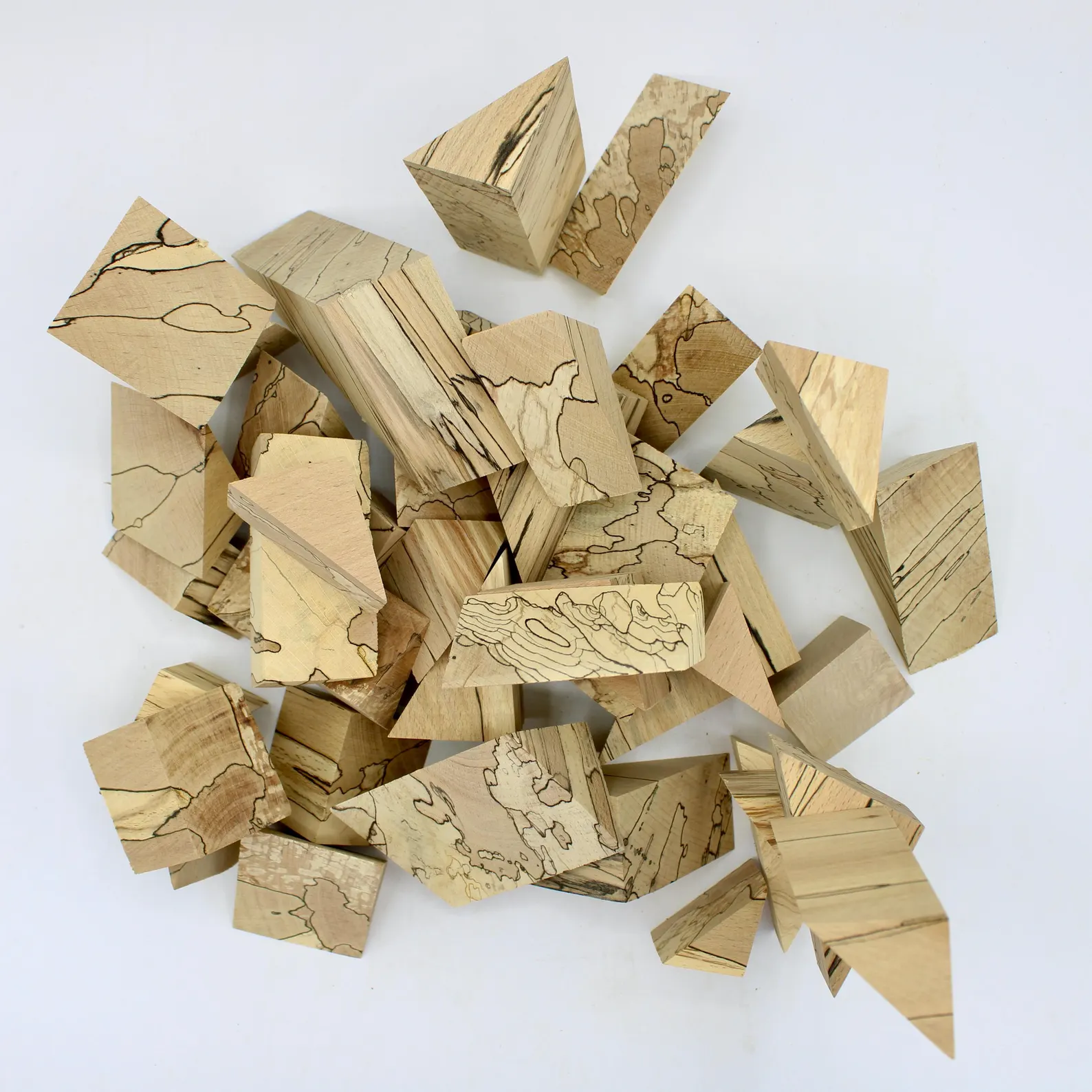 Triangle de hêtre échauffé, bois d'exception pour créations uniques, bijoux, déco, jeux, jouets, compositions, créations – Image 6